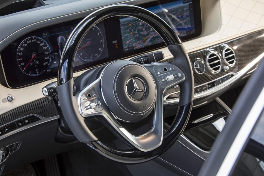 Панель приборов Mercedes-Benz S560 Lang 2017 года  (WW) (фото 20 из 50)
